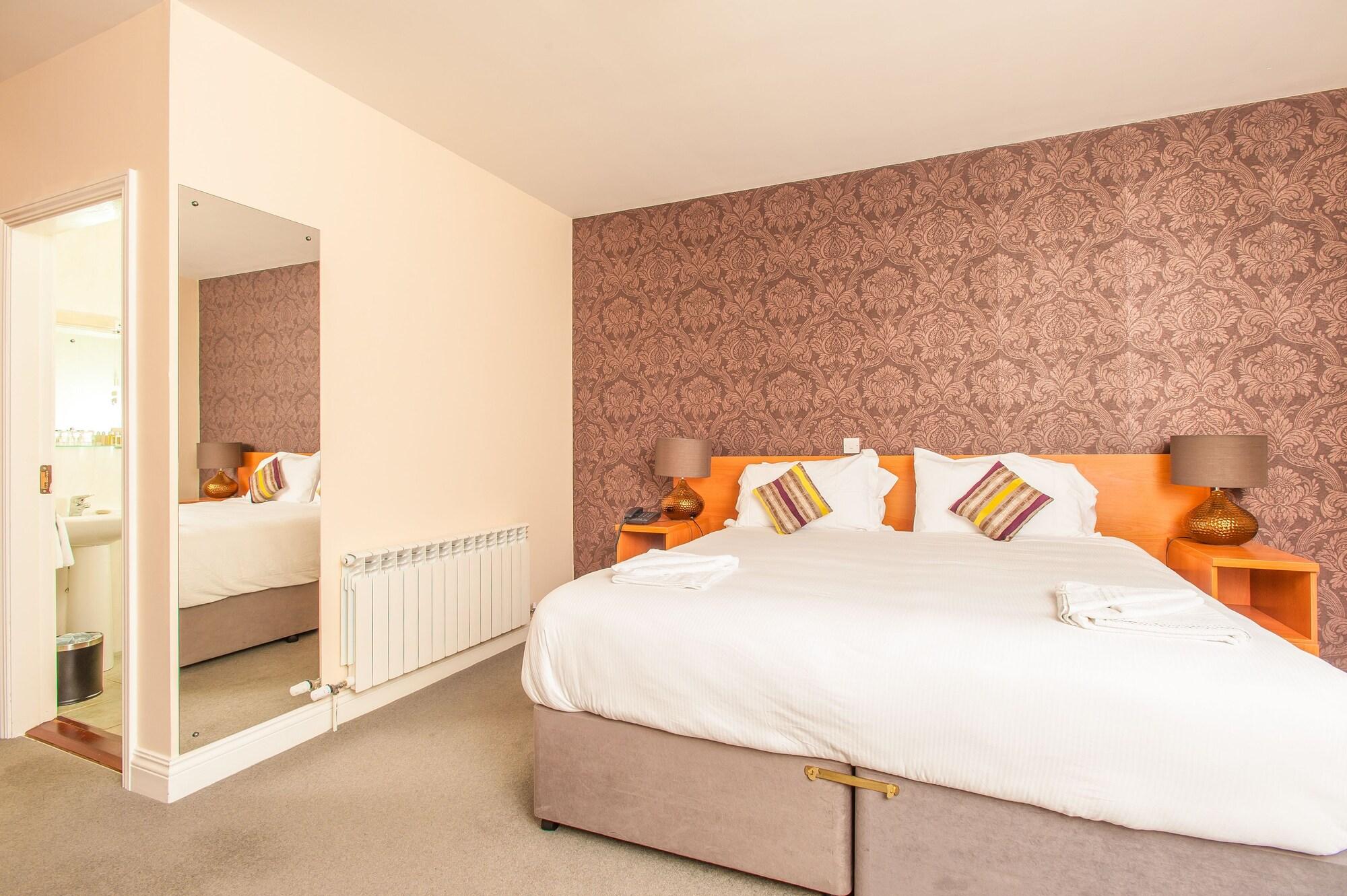 The Beara Coast Hotel คาสเซิลทาวน์เบียร์ ภายนอก รูปภาพ