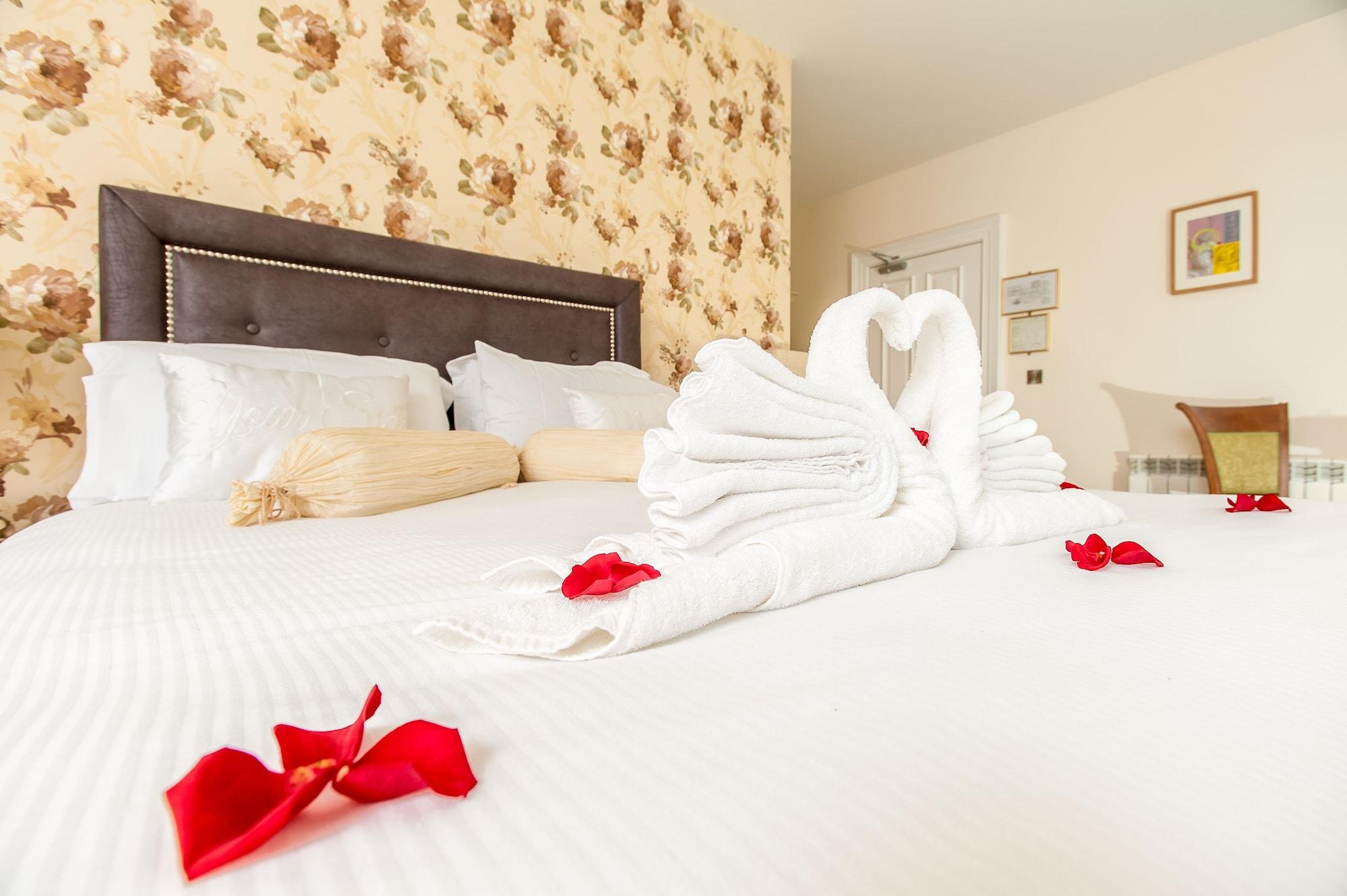 The Beara Coast Hotel คาสเซิลทาวน์เบียร์ ภายนอก รูปภาพ