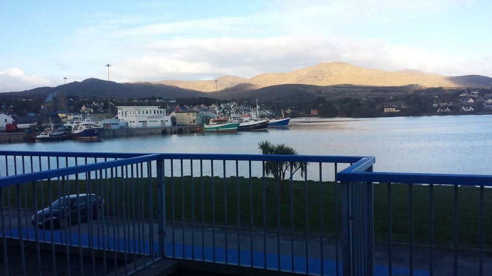 The Beara Coast Hotel คาสเซิลทาวน์เบียร์ ภายนอก รูปภาพ