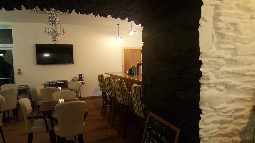 The Beara Coast Hotel คาสเซิลทาวน์เบียร์ ภายนอก รูปภาพ