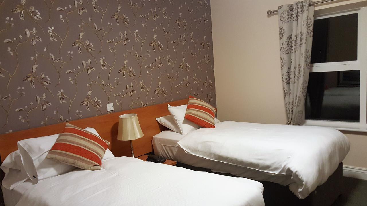 The Beara Coast Hotel คาสเซิลทาวน์เบียร์ ภายนอก รูปภาพ