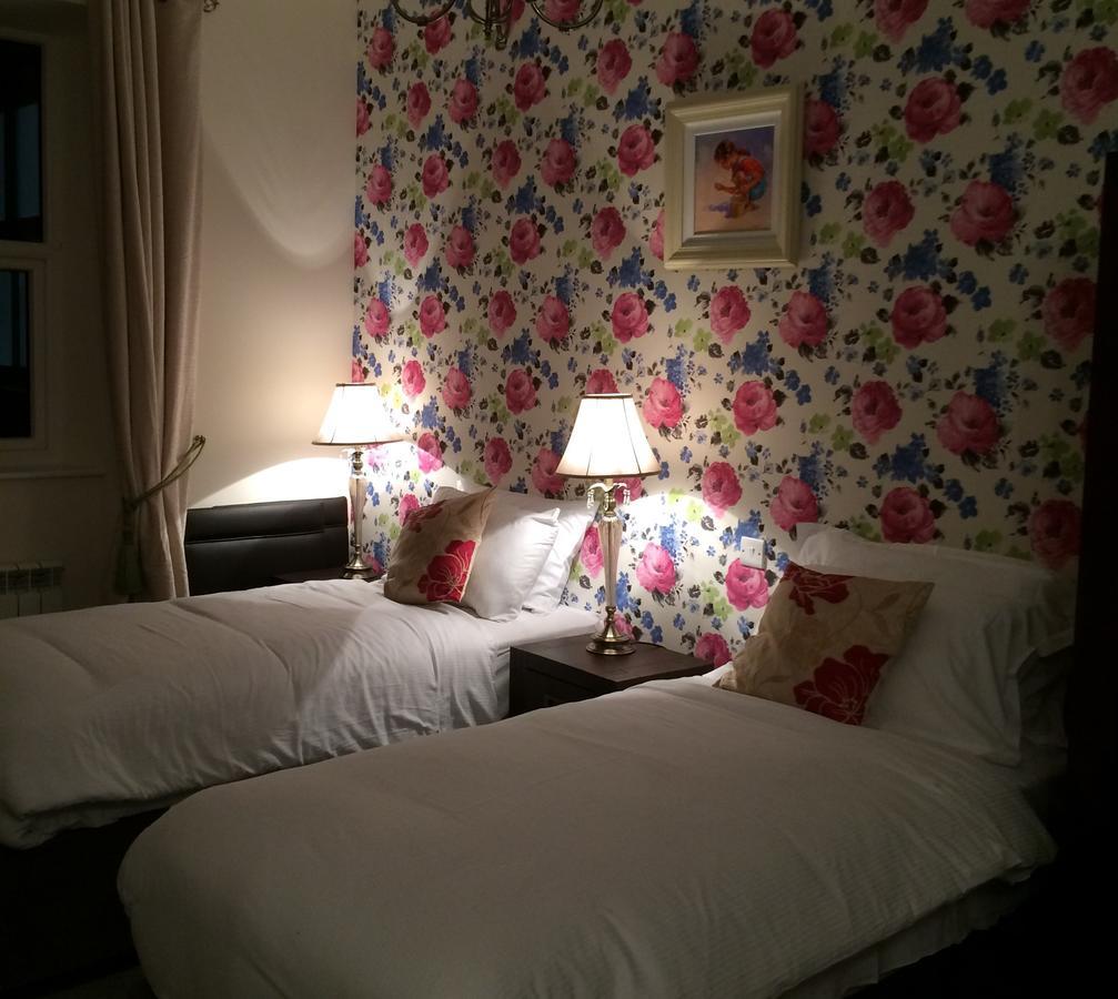 The Beara Coast Hotel คาสเซิลทาวน์เบียร์ ภายนอก รูปภาพ