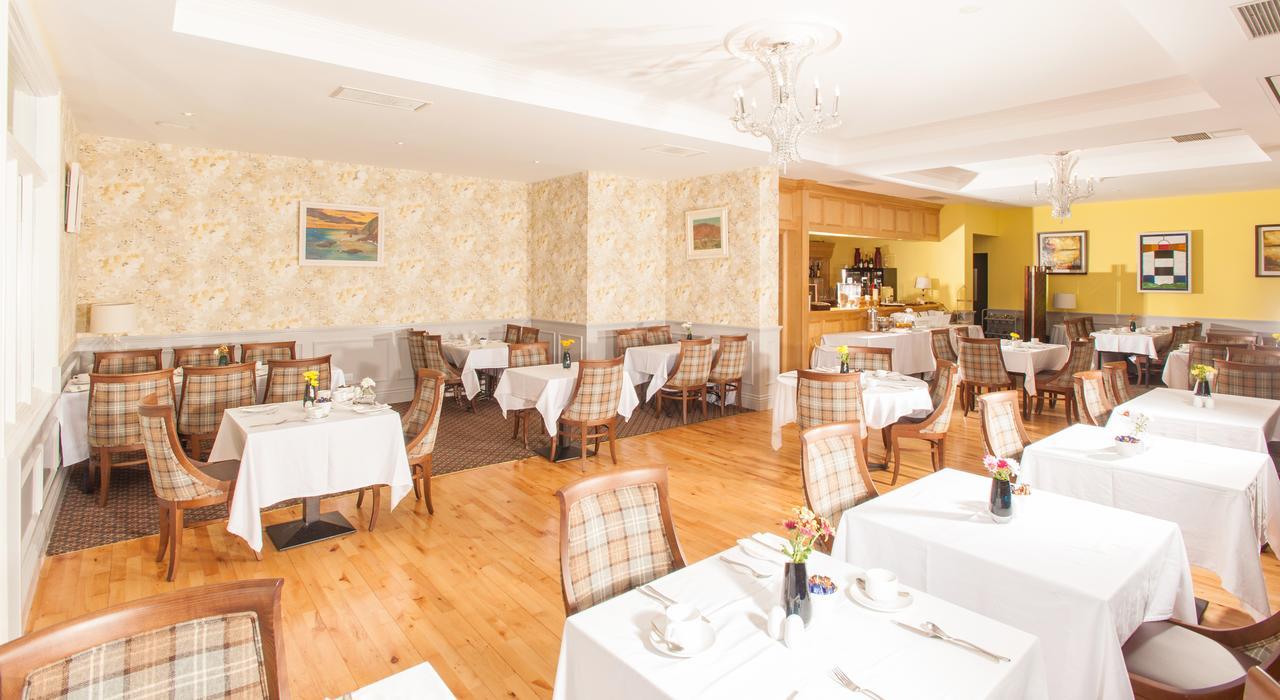 The Beara Coast Hotel คาสเซิลทาวน์เบียร์ ภายนอก รูปภาพ