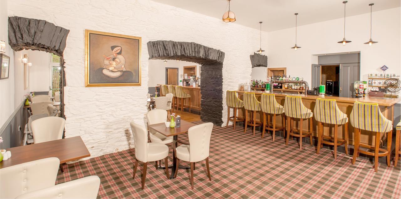The Beara Coast Hotel คาสเซิลทาวน์เบียร์ ภายนอก รูปภาพ