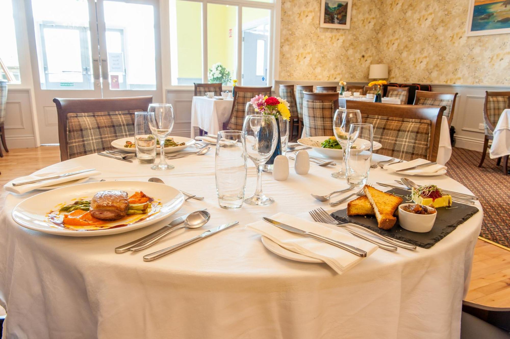 The Beara Coast Hotel คาสเซิลทาวน์เบียร์ ภายนอก รูปภาพ