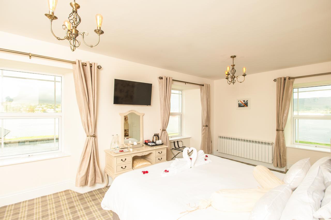 The Beara Coast Hotel คาสเซิลทาวน์เบียร์ ภายนอก รูปภาพ